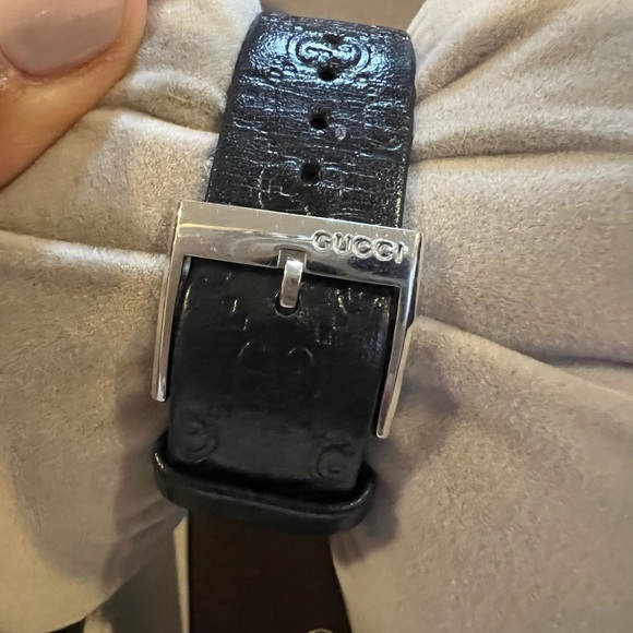 Gucci Watch YA129508 - Picture 8 of 10